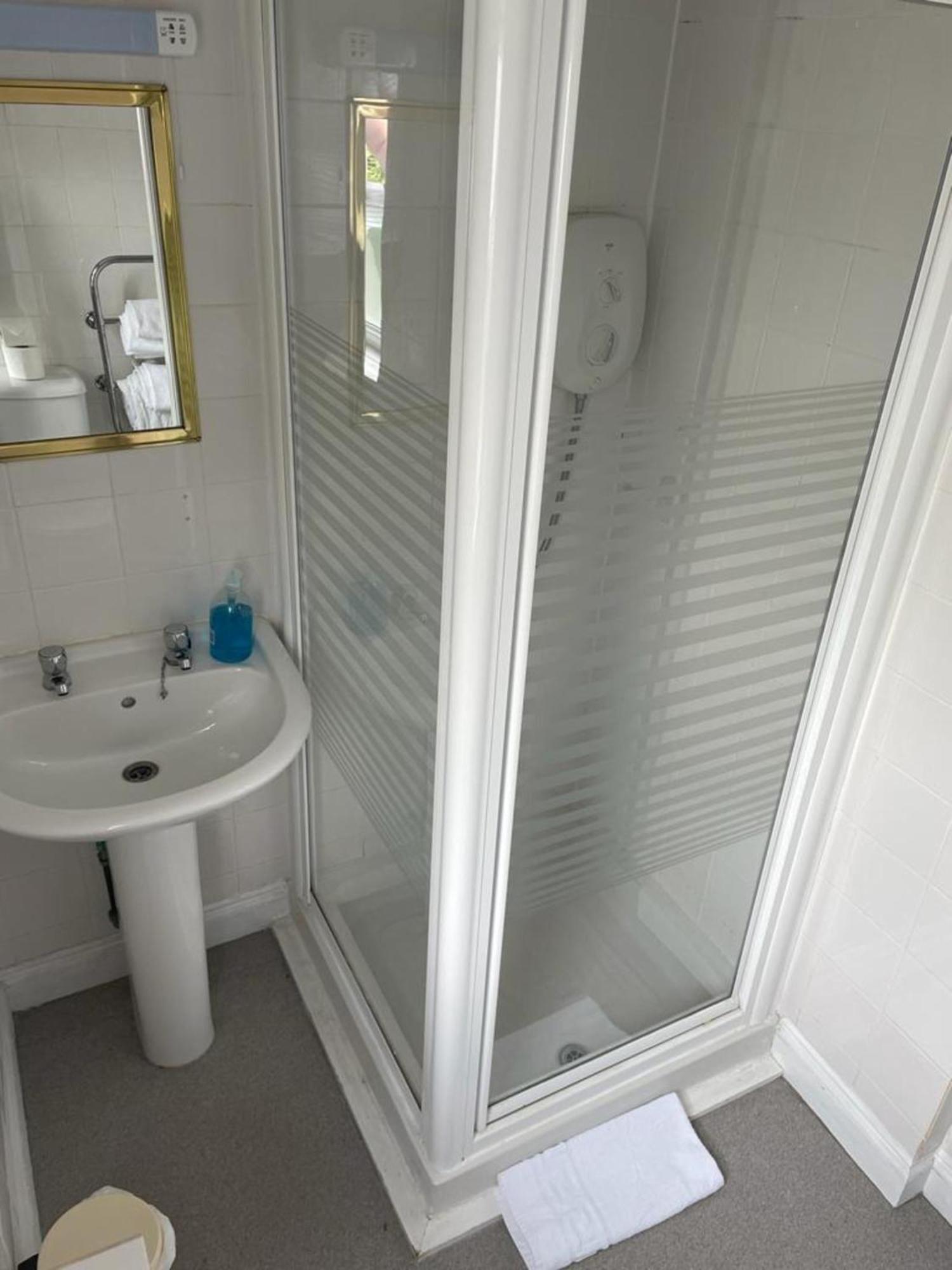 Oyo No 3 Hotell Bath Eksteriør bilde